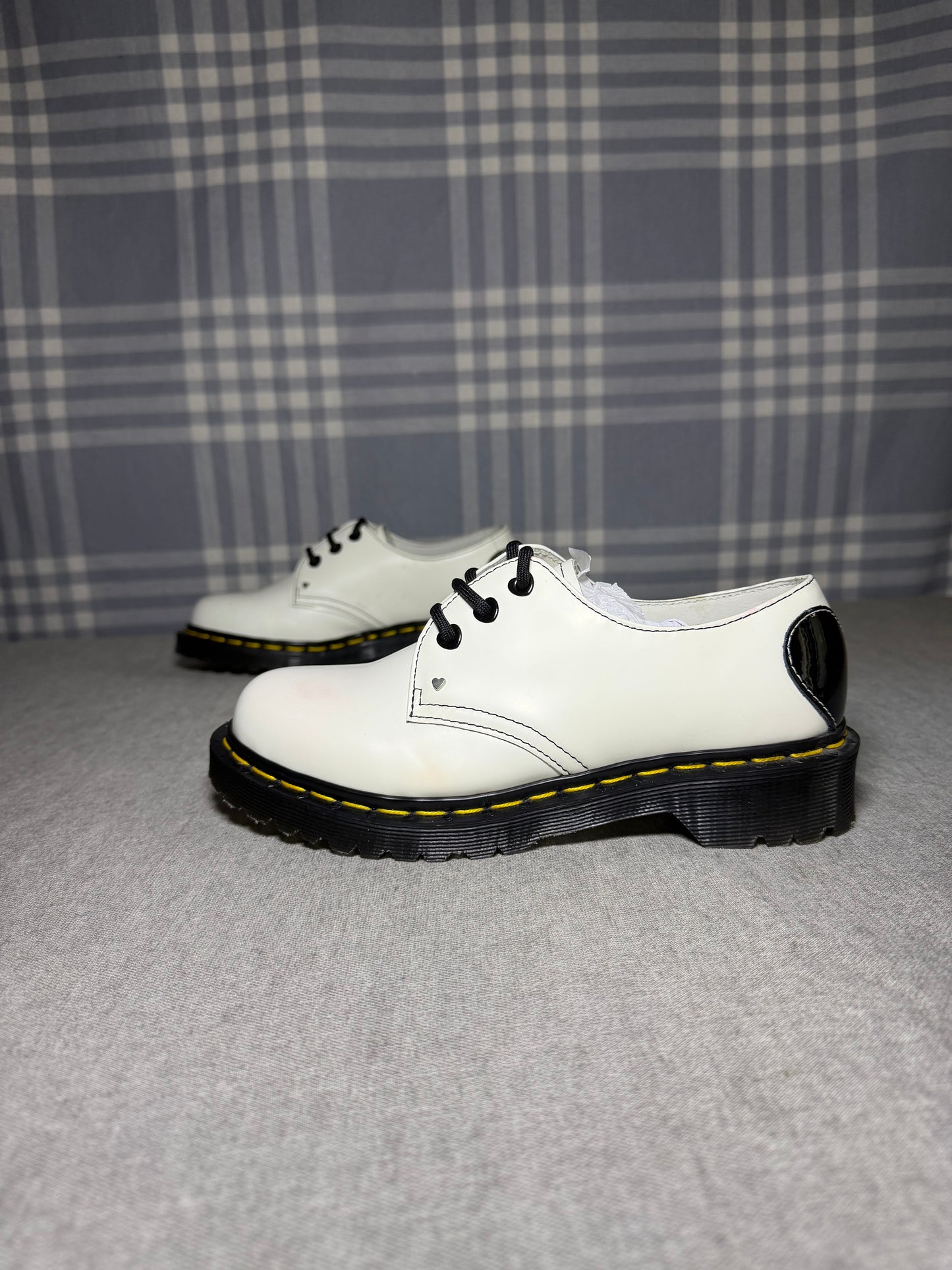 Dr. Martens 1461 Hearts Leather Oxford Shoe - White/Black Size 36