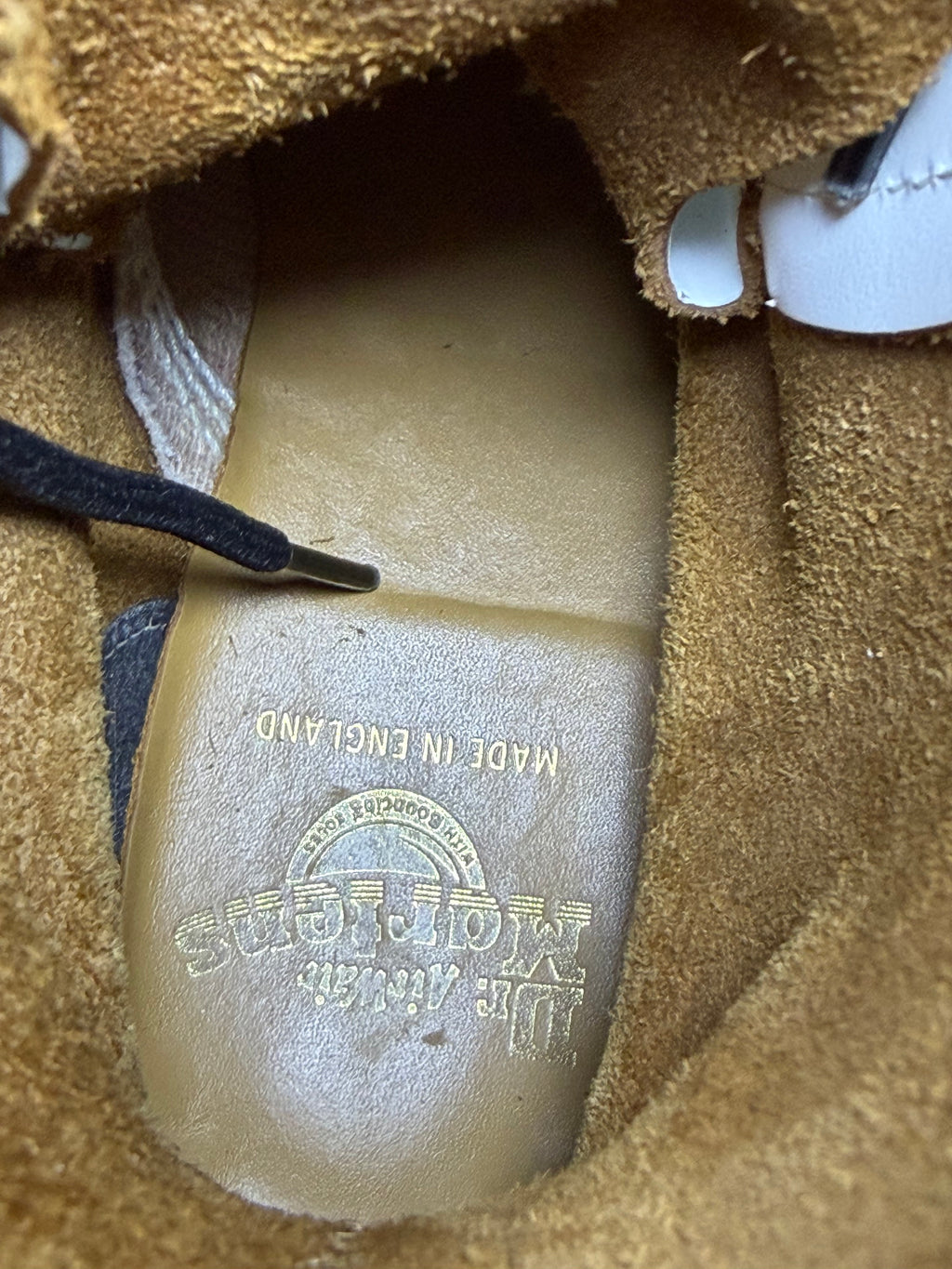 Dr. Martens 1460 Toe Cap Bex Made in England
EU 38 - Good Condition with original packaging