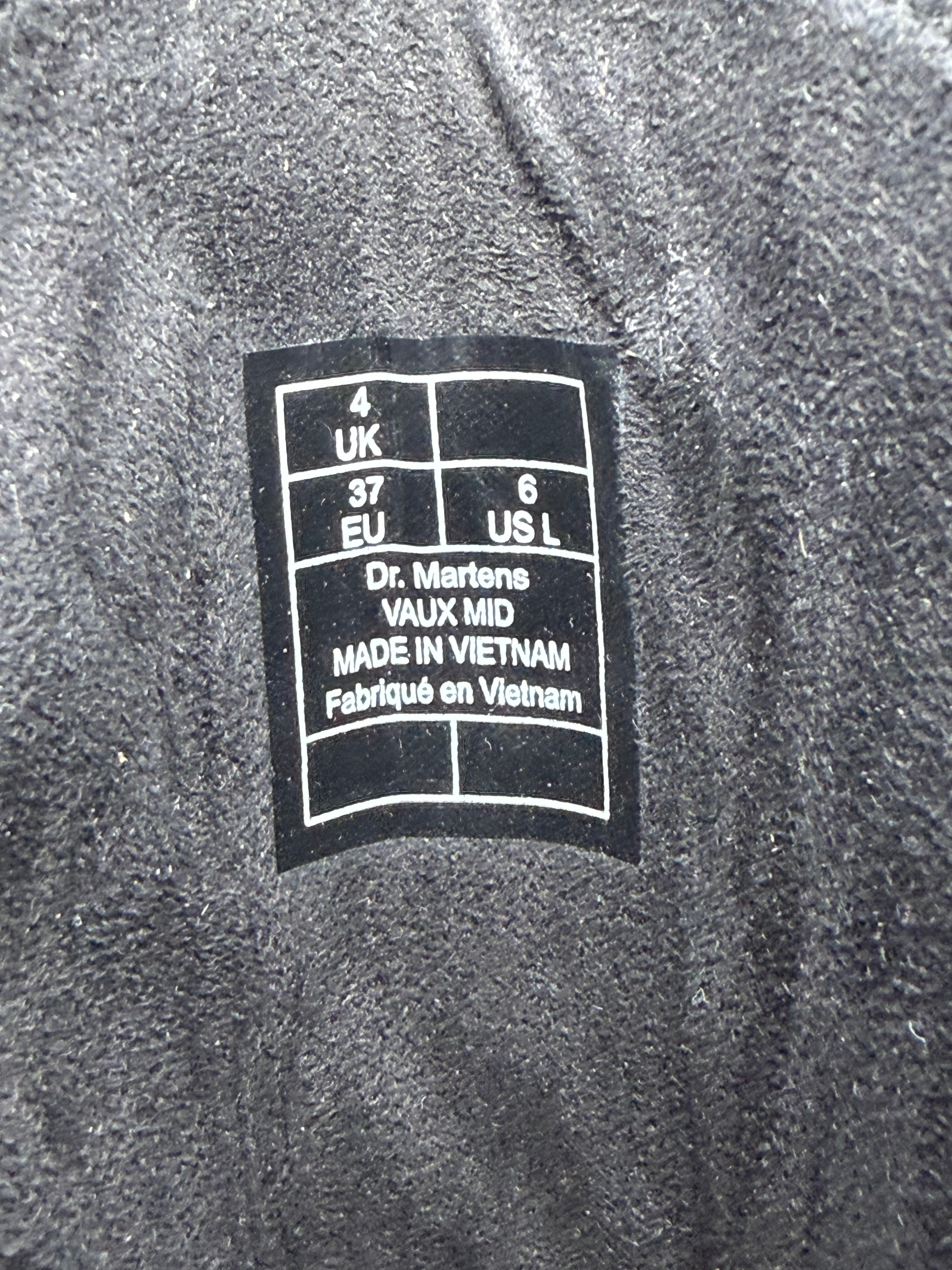 Dr. Martens Vaux Mid Brown Lux Leather Boots
EU 37 - New in Box