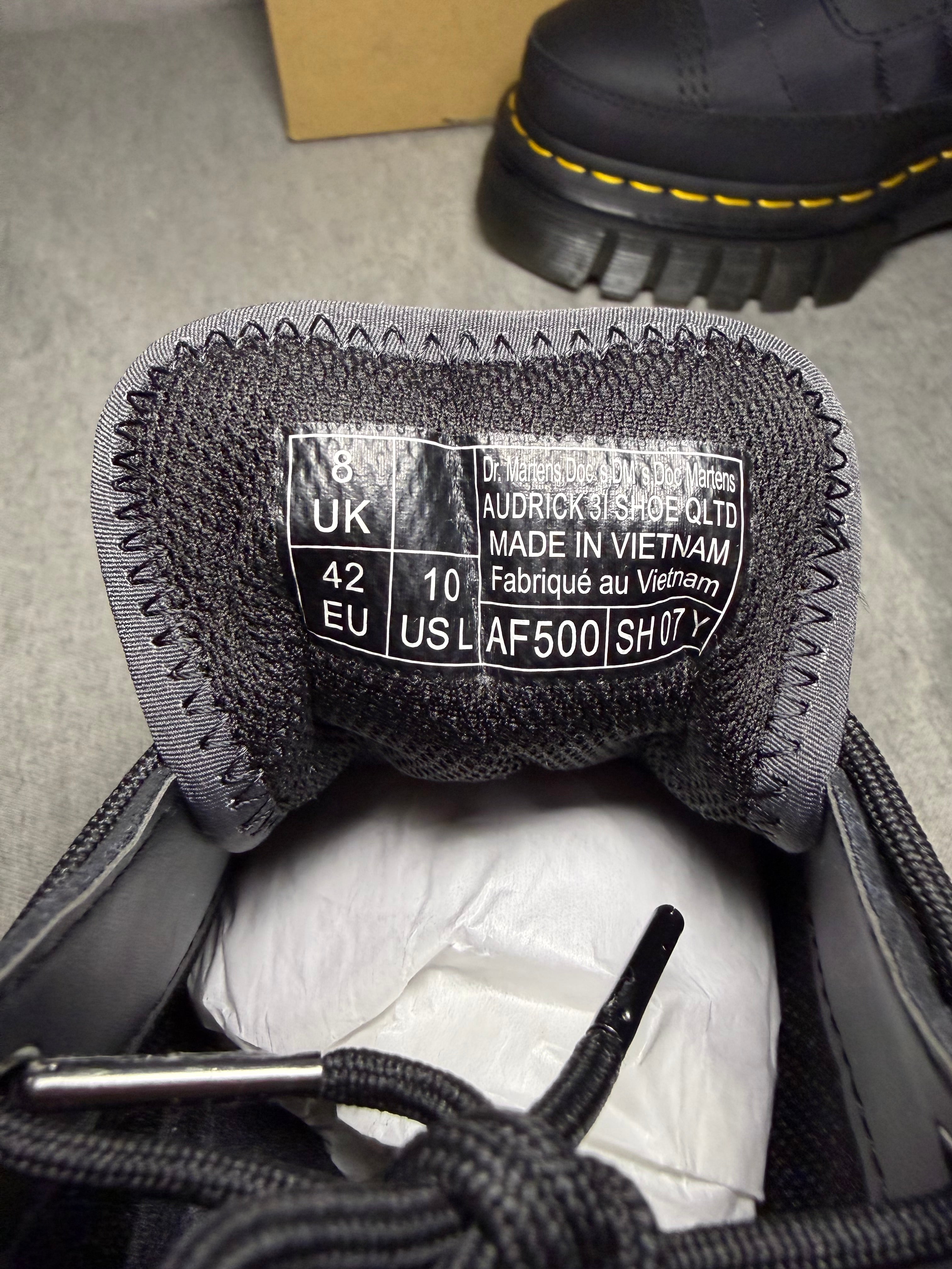 Dr. Martens Audrick 3i Quilted Platform Shoes
EU 42