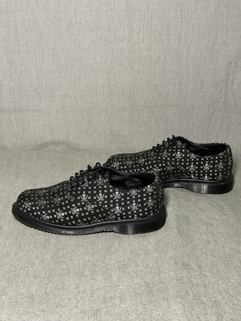 Dr. Martens Briar Oxford Shoes Black Skull Crossbones Canvas Size UK 3 EU 36