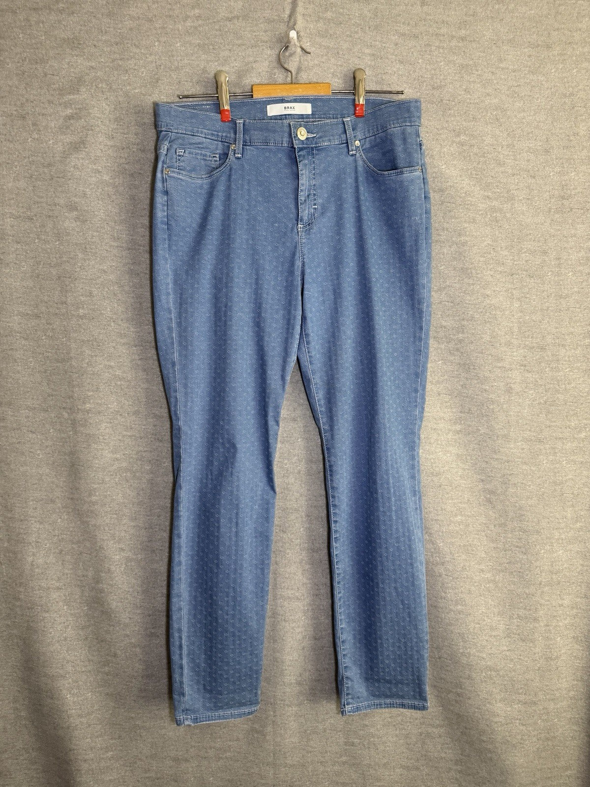Brax Feel Good Shakira Women's Jeans Size US 31/30 Blue Geometric Pattern