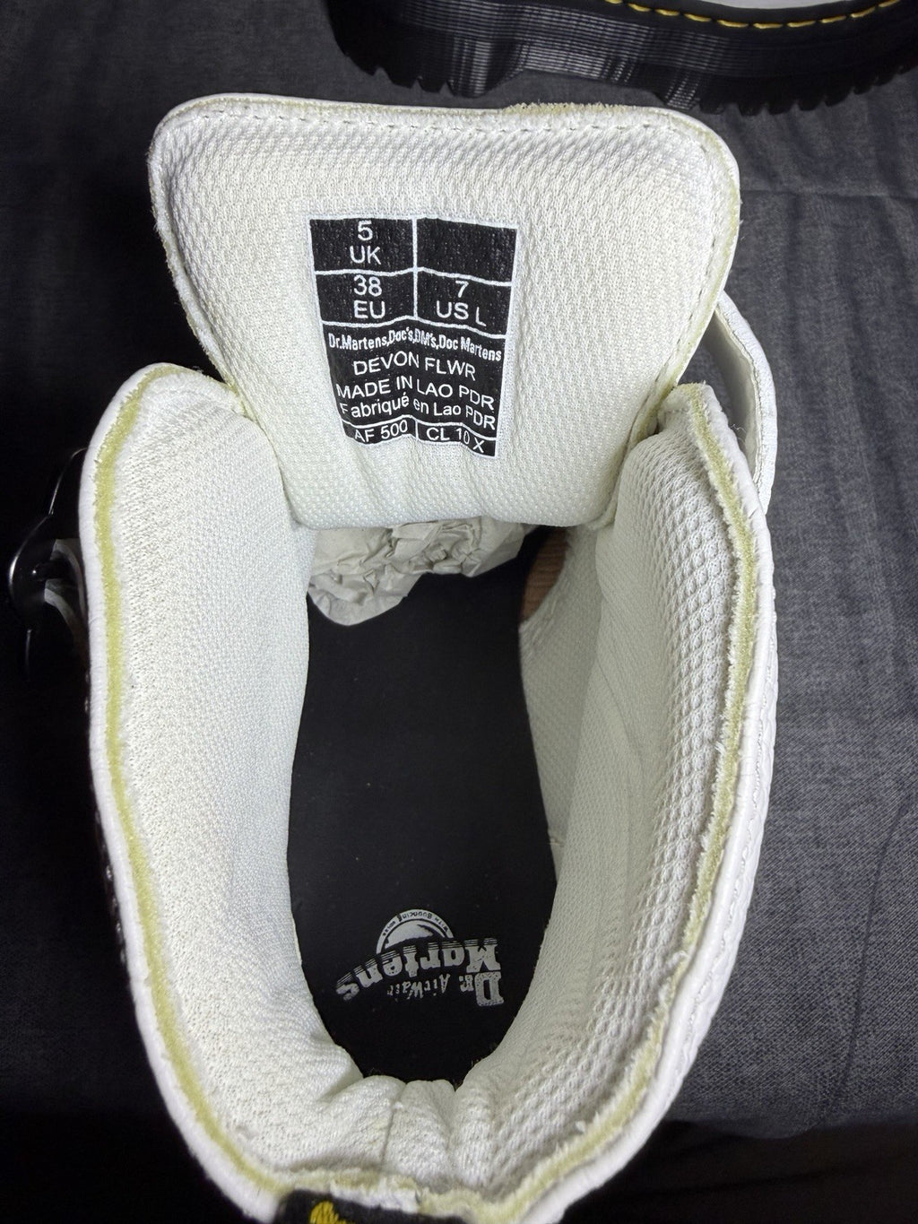 Dr. Martens Devon FLWR White Leather Platform Boots Flower Buckle EU 38