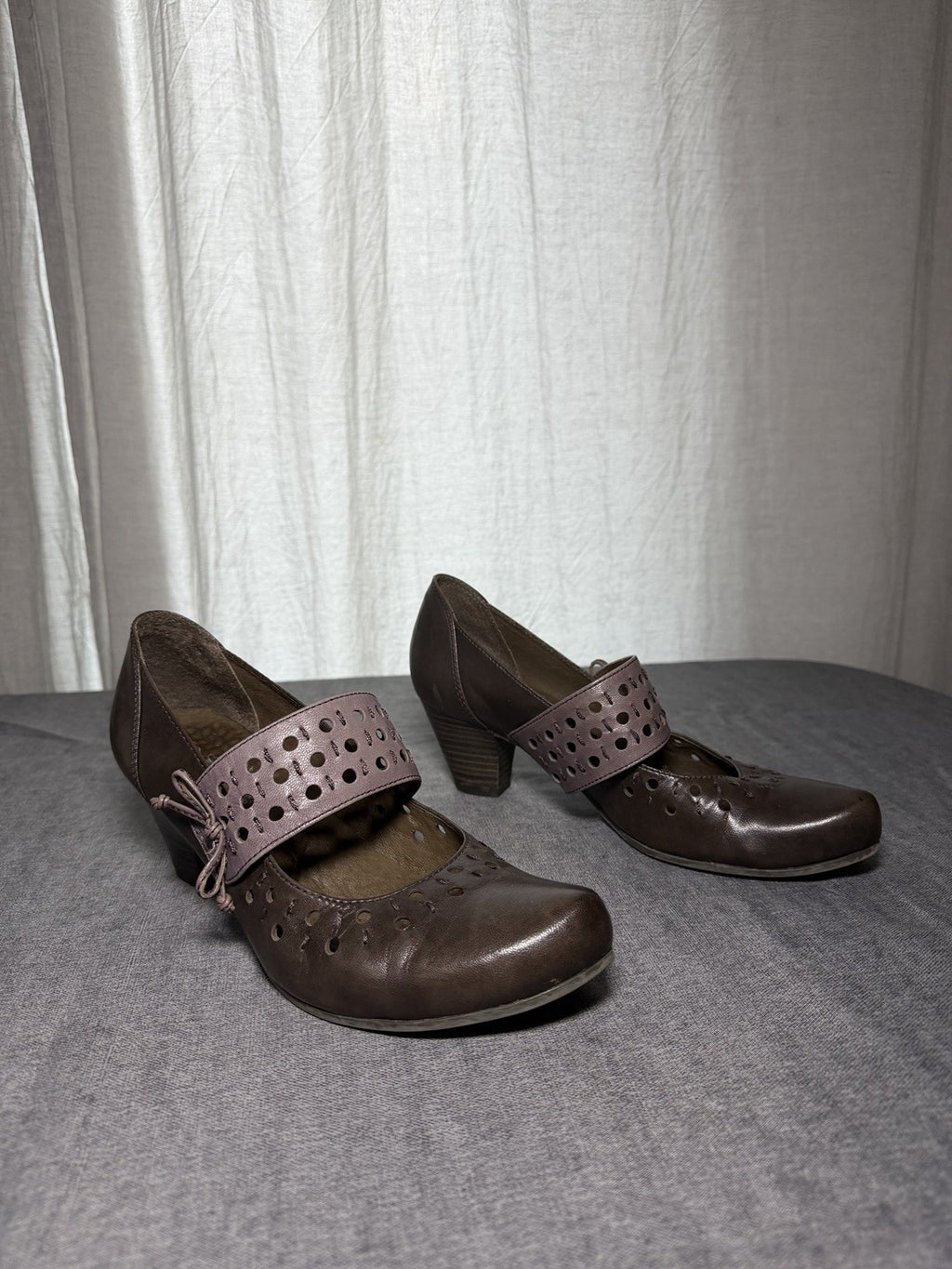 CAPRICE Brown Leather Mary Jane Pumps - EUR 38.5 UK 5.5 - "Walking on Air"
