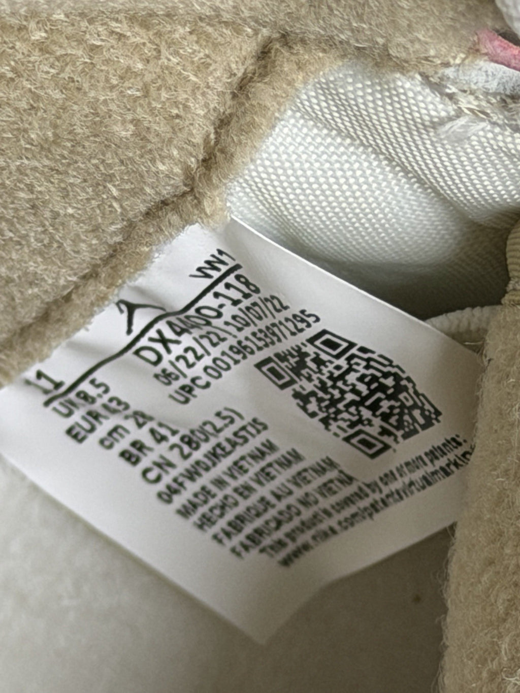 Nike Air Jordan Wmns Air Jordan 2 Retro Sail/desert-sunset Haze-muslin EU 43 