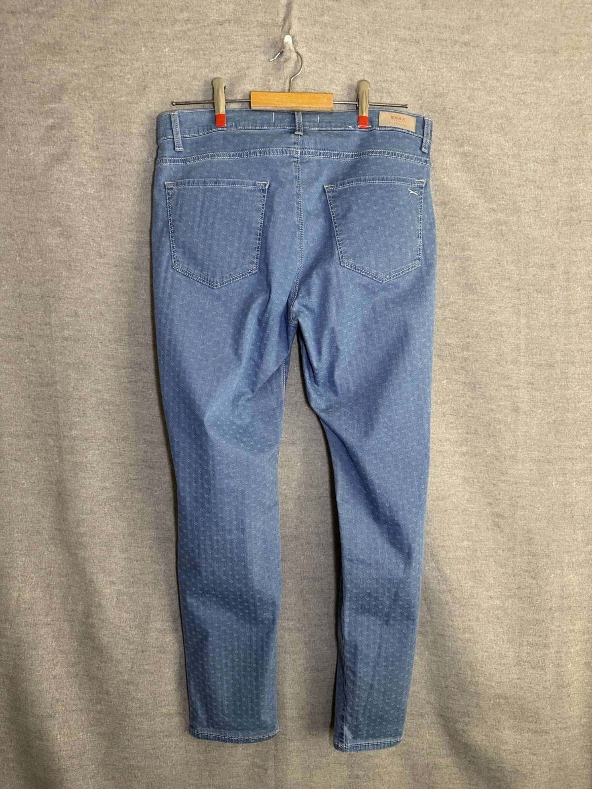 Brax Feel Good Shakira Women's Jeans Size US 31/30 Blue Geometric Pattern