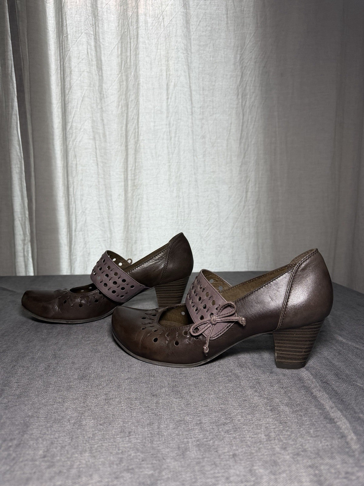CAPRICE Brown Leather Mary Jane Pumps - EUR 38.5 UK 5.5 - "Walking on Air"