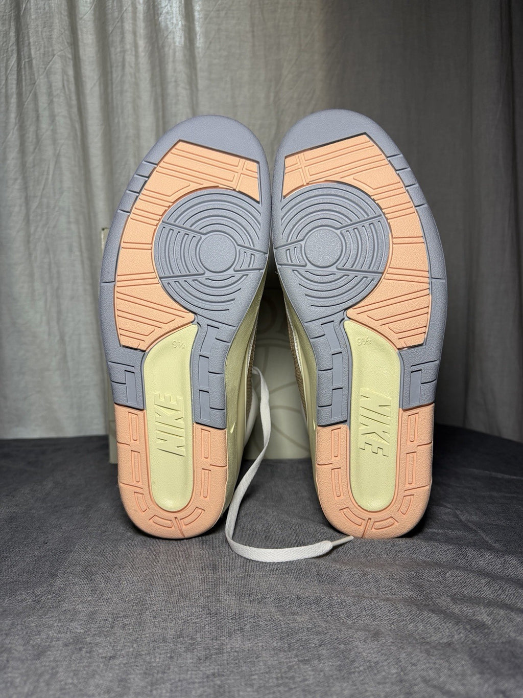 Nike Air Jordan Wmns Air Jordan 2 Retro Sail/desert-sunset Haze-muslin EU 43 