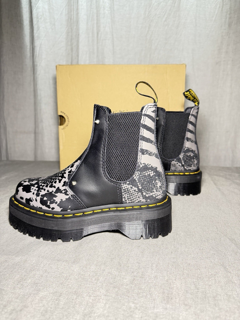 Dr Martens 2976 Quad Animal Clash Platform Chelsea Boots Womens EU 36 US 5 New