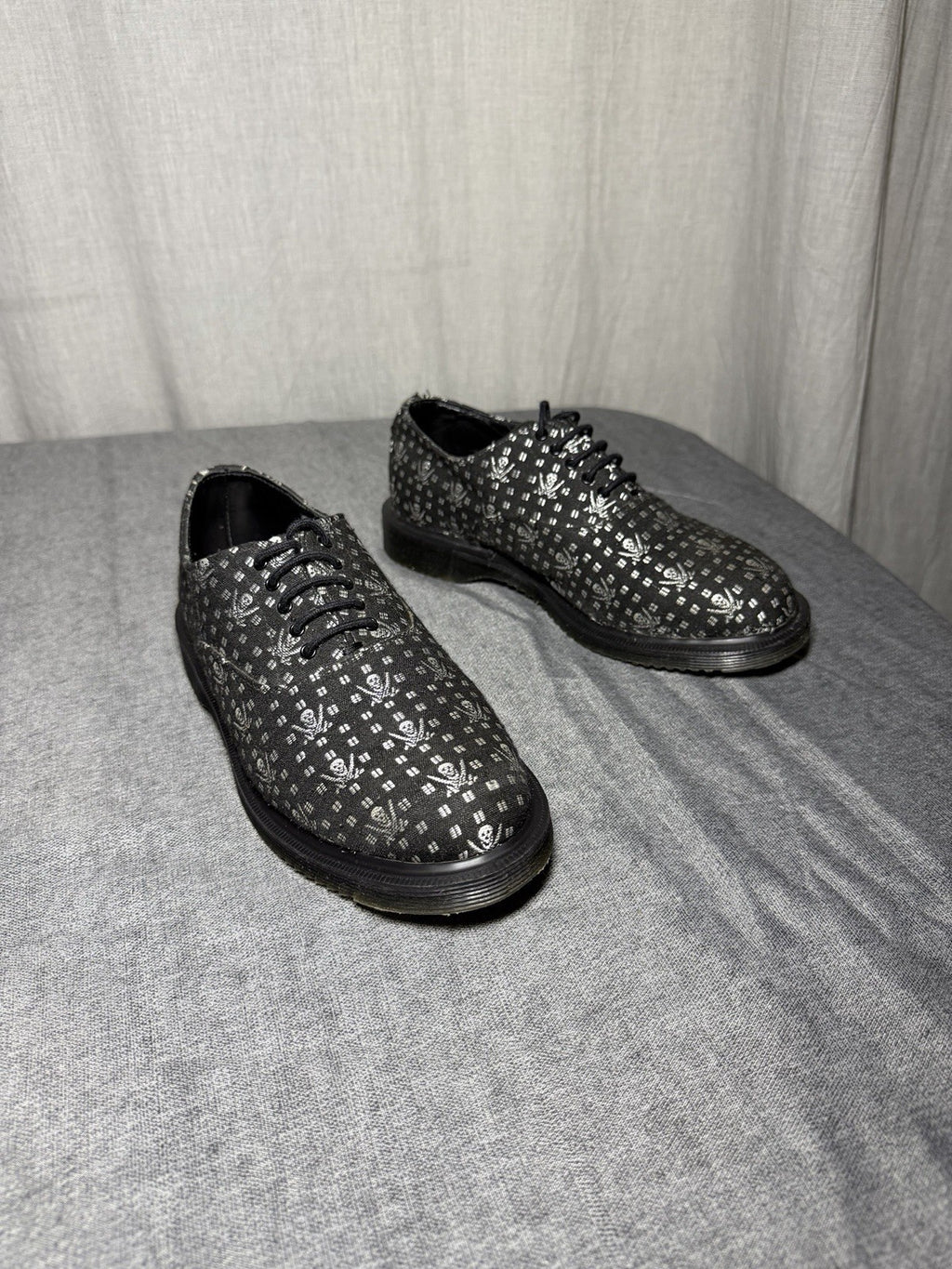 Dr. Martens Briar Oxford Shoes Black Skull Crossbones Canvas Size UK 3 EU 36