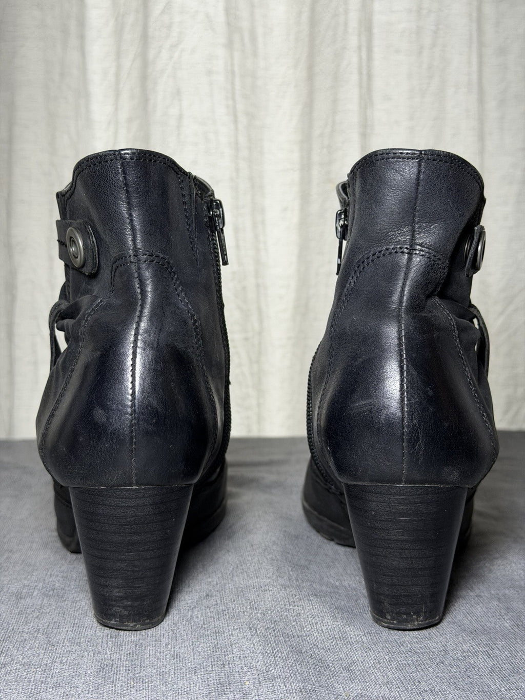 CAPRICE Black Leather Ankle Boots - EUR 38 UK 5 - "Walking on Air" Technology