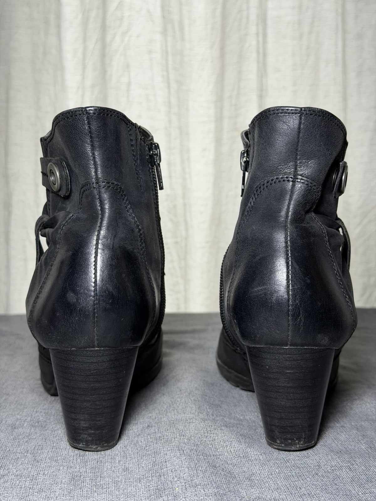 CAPRICE Black Leather Ankle Boots - EUR 38 UK 5 - "Walking on Air" Technology