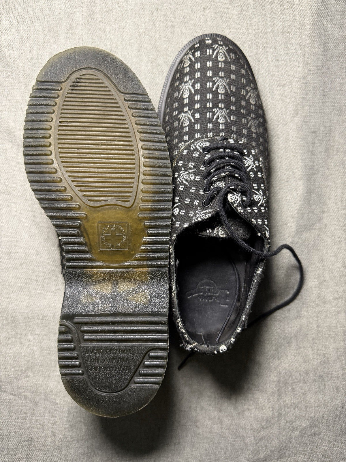 Dr. Martens Briar Oxford Shoes Black Skull Crossbones Canvas Size UK 3 EU 36