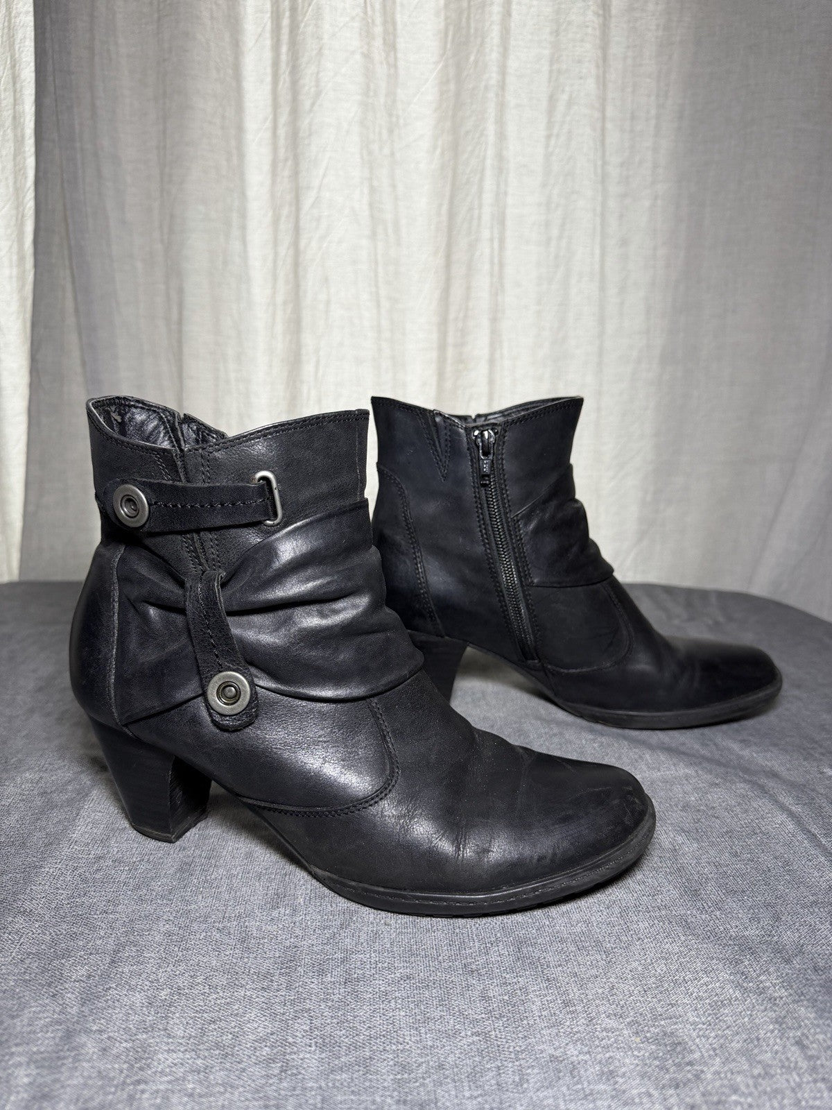 CAPRICE Black Leather Ankle Boots - EUR 38 UK 5 - "Walking on Air" Technology