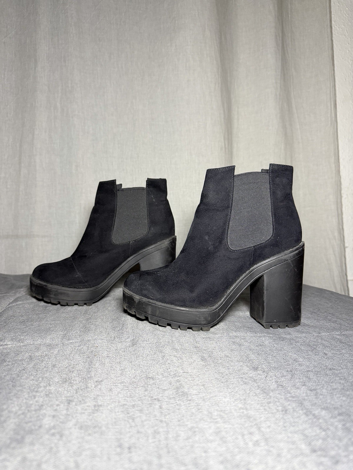 H&M DIVIDED Black Platform Chelsea Boots Block Heel EUR 38 / US 7 / UK 5