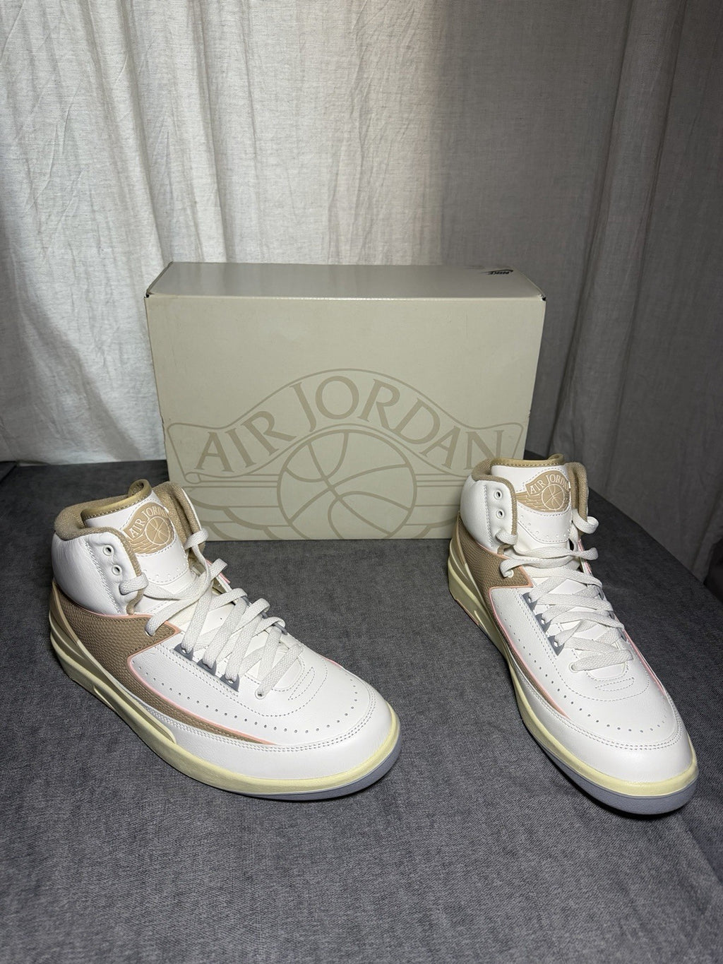 Nike Air Jordan Wmns Air Jordan 2 Retro Sail/desert-sunset Haze-muslin EU 43 