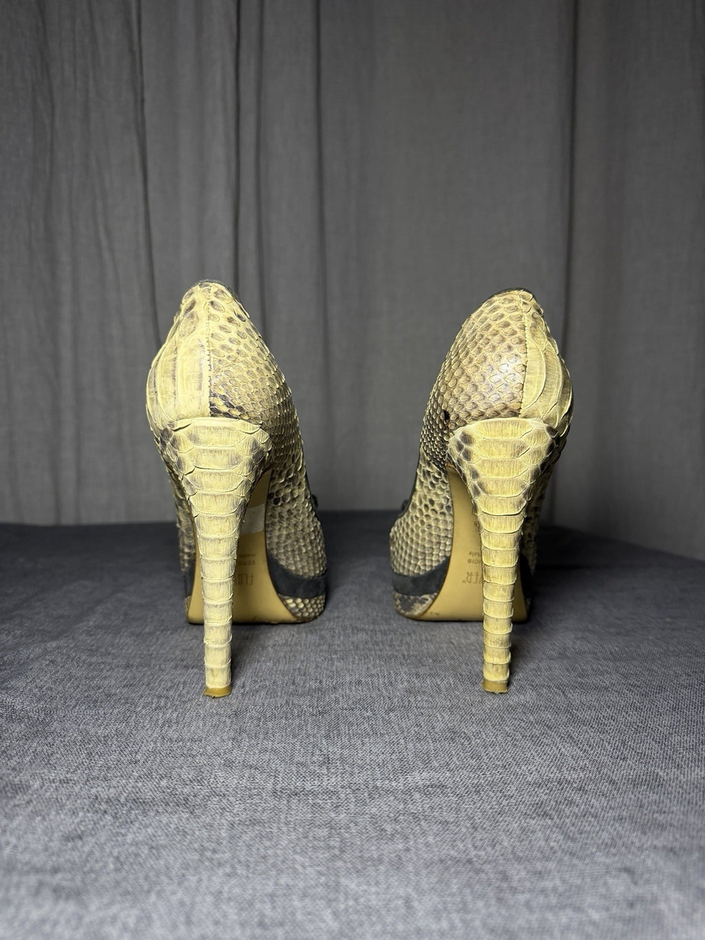 FLOWER Italy Real Leather Snakeskin Peep Toe Platform Heels EU 37