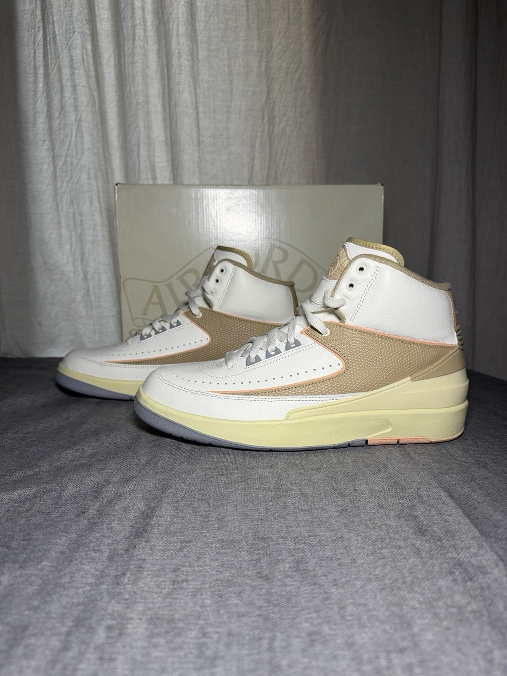 Nike Air Jordan Wmns Air Jordan 2 Retro Sail/desert-sunset Haze-muslin EU 43 