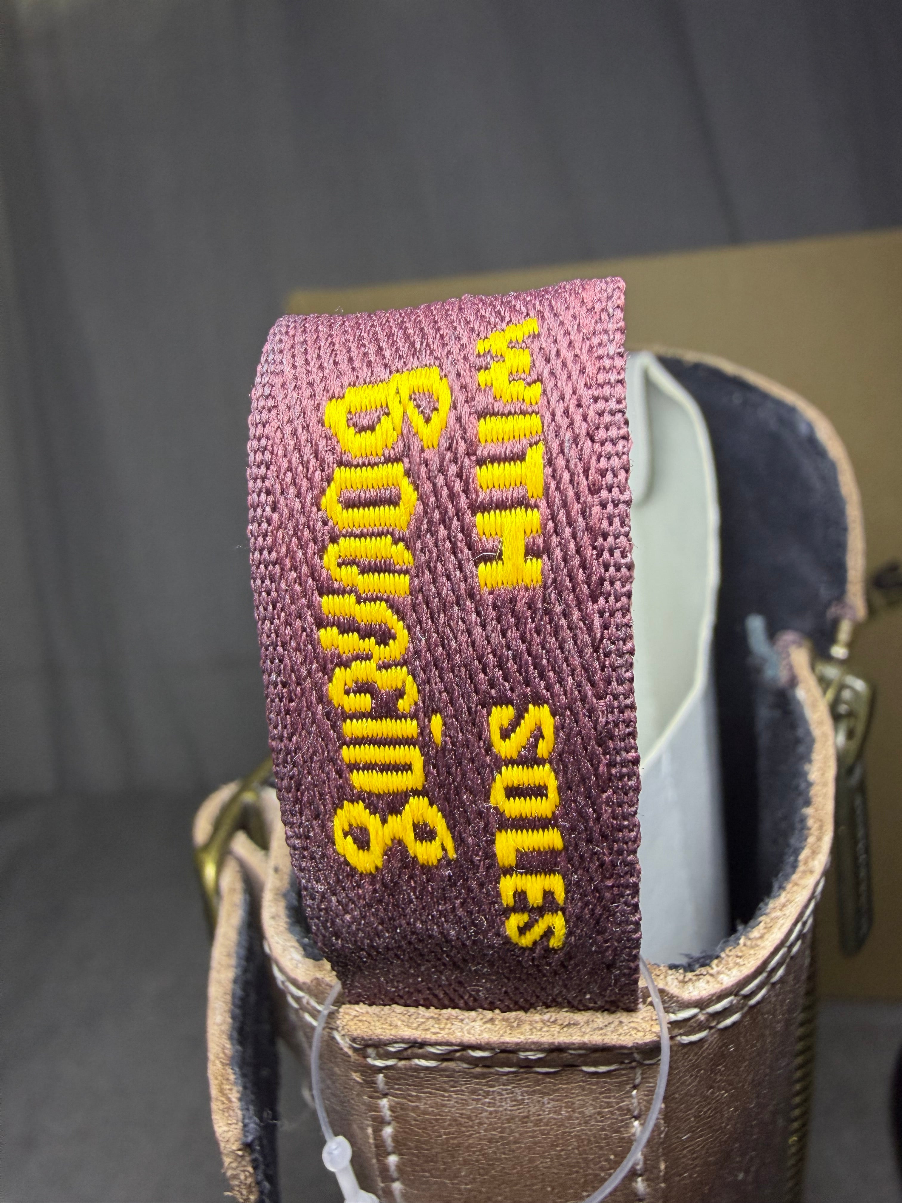 Dr. Martens Vaux Mid Brown Lux Leather Boots
EU 37 - New in Box