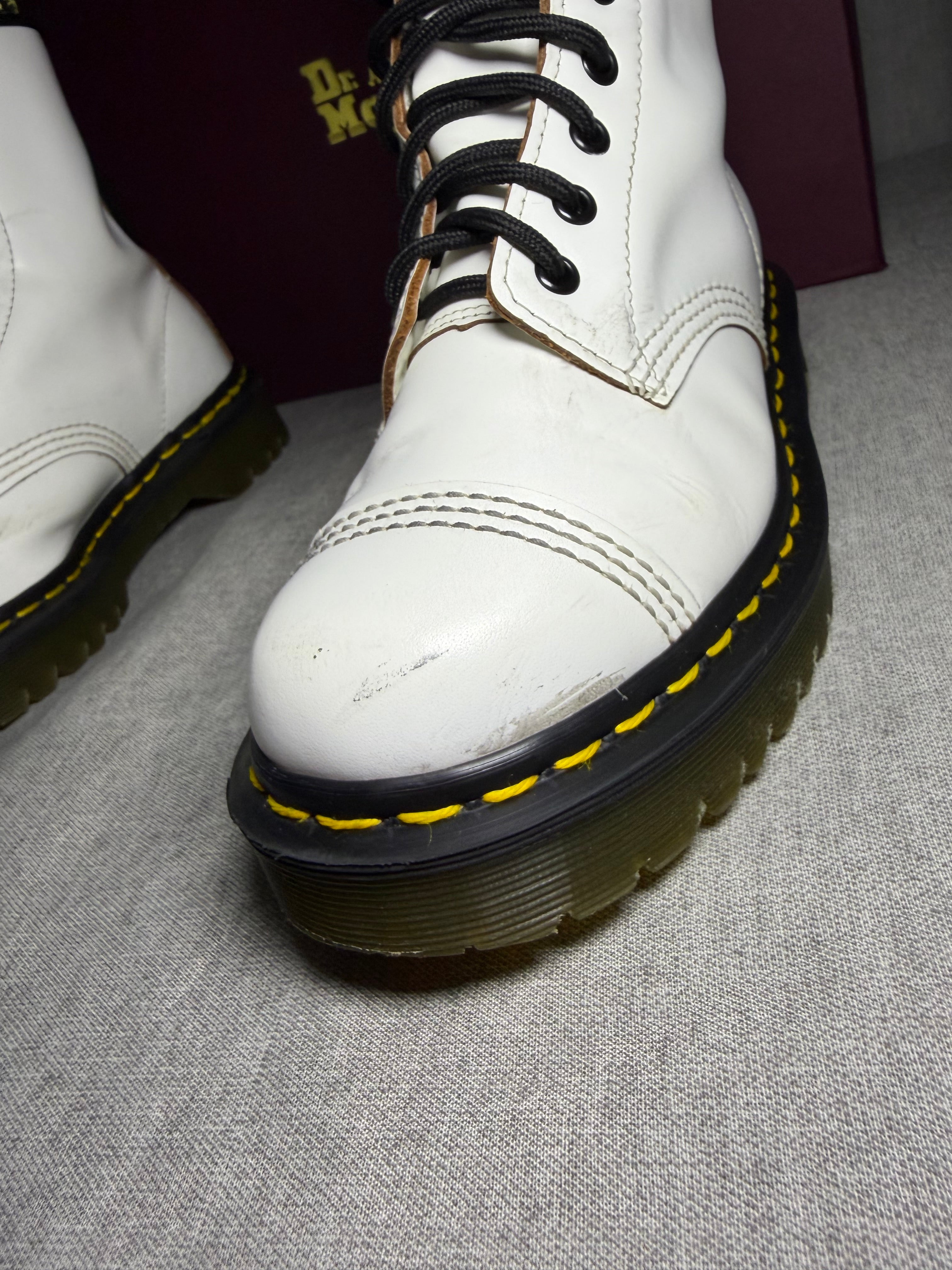 Dr. Martens 1460 Toe Cap Bex Made in England
EU 38 - Good Condition with original packaging